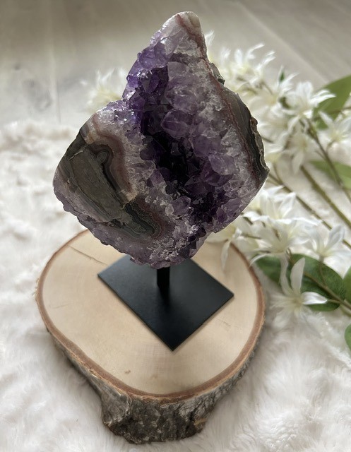 Amethist op staander