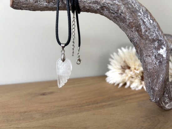 Engelenvleugel hanger bergkristal