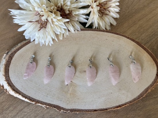 Engelenvleugel hanger rozenkwarts 2