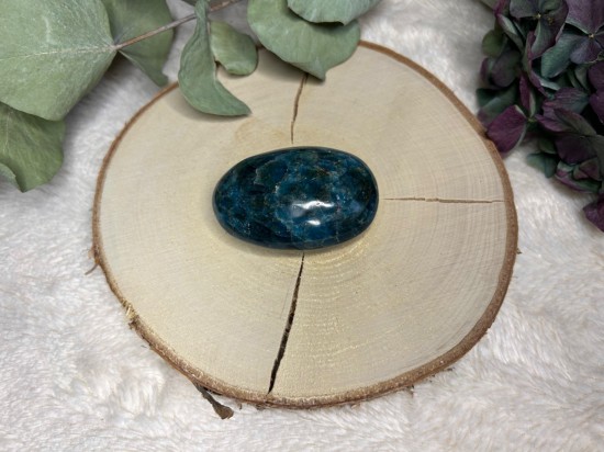 Blauwe apatiet geslepen