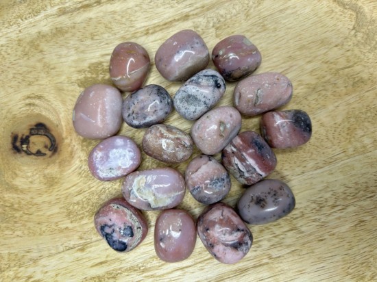 Roze opaal trommelstenen