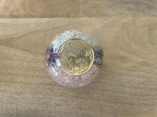 Orgonite bol gouden driehoek 1