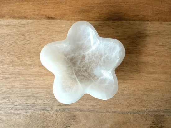 Seleniet schaal bloem