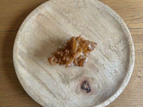 Tangerinekwarts cluster