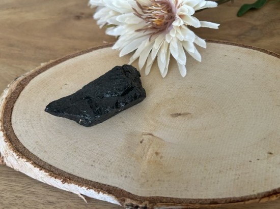 Zwarte toermalijn ruw 7