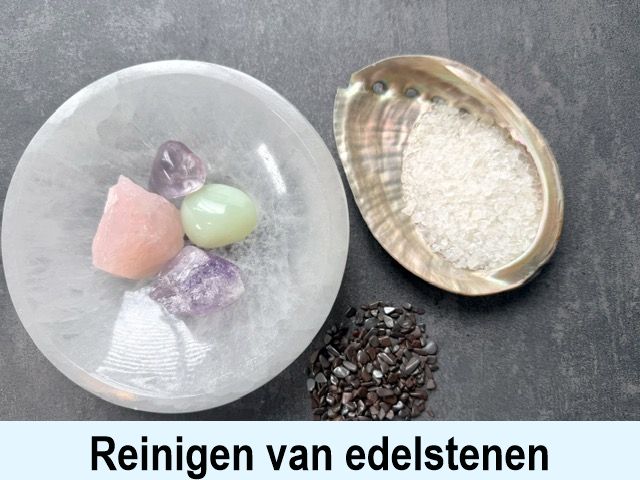 Reinigen van edelstenen